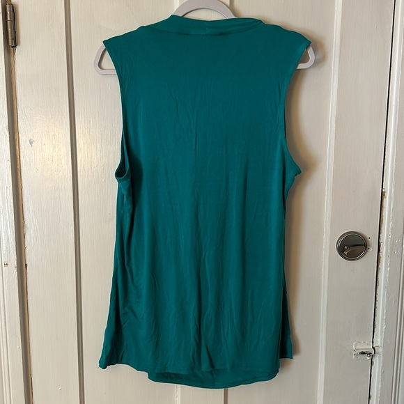 BISSOU BUSSOU woman’s top. - Picture 2 of 4